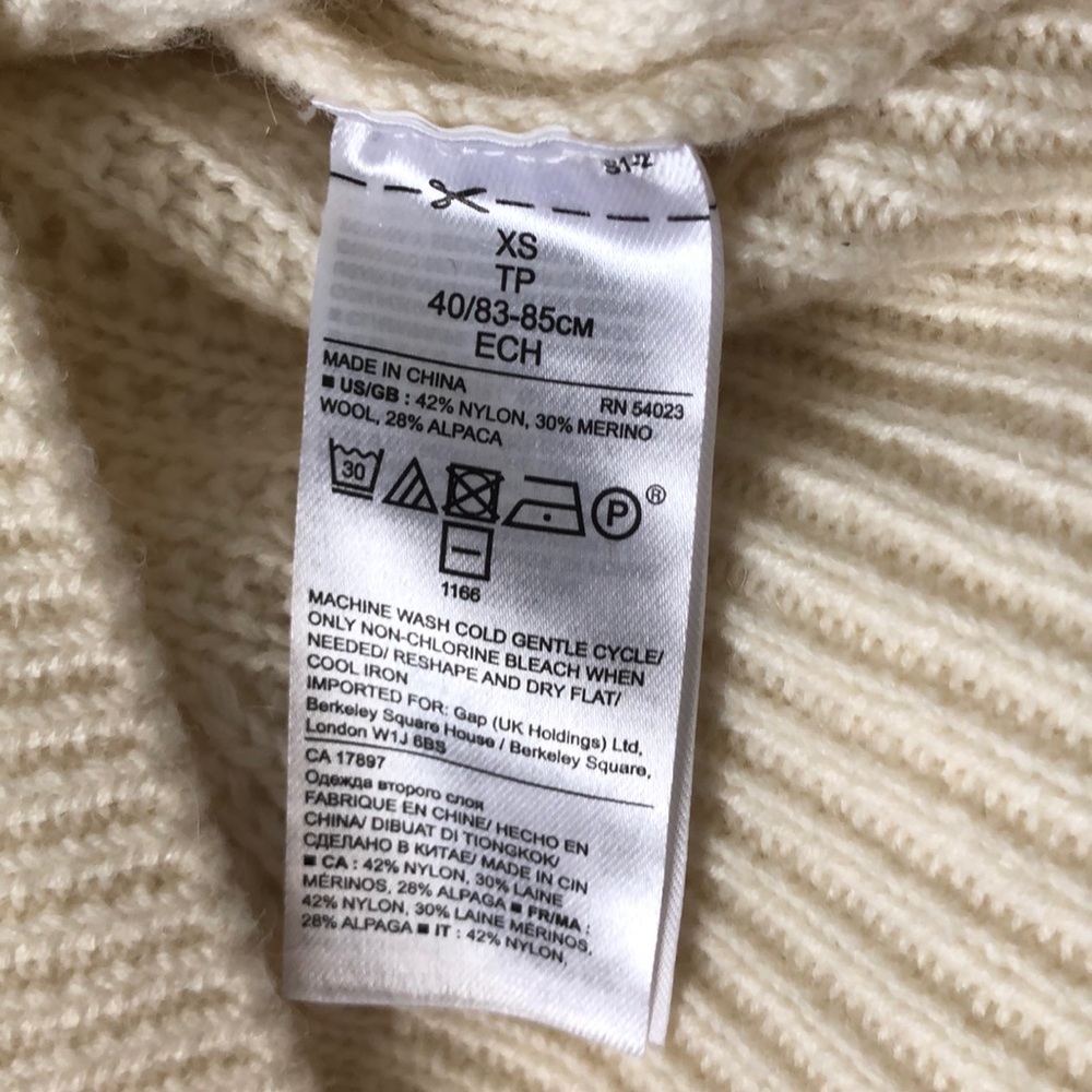 Cream sweater - Picture 6 of 7